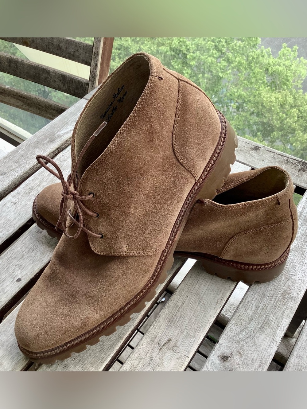 Banana Republic Chukka Brown Suede Boots Men’s Sz 11.5 - NWOT